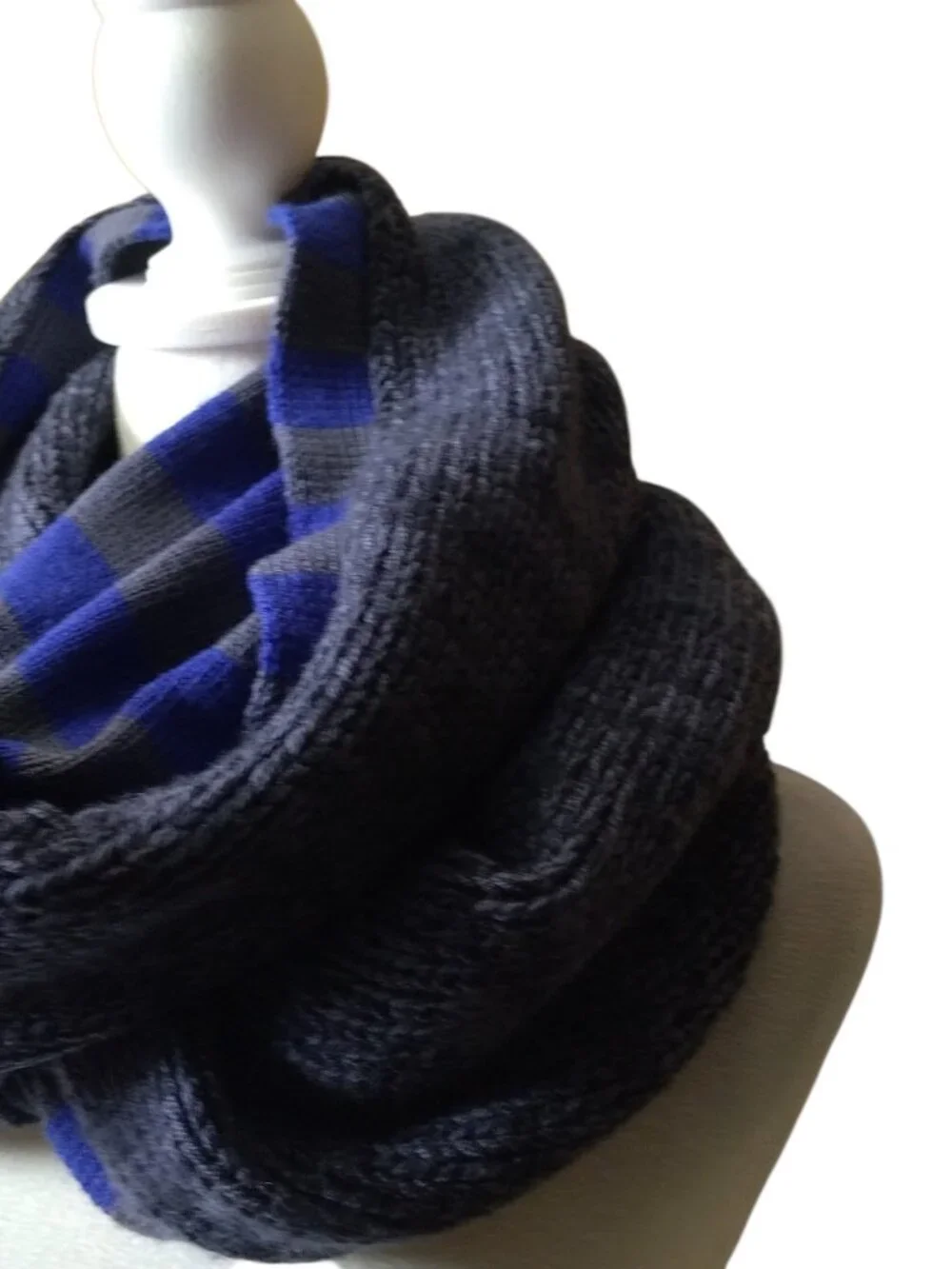 Lululemon Blissed Out Merino Wool Circle Scarf Black Grape Pigment Blue Stripe